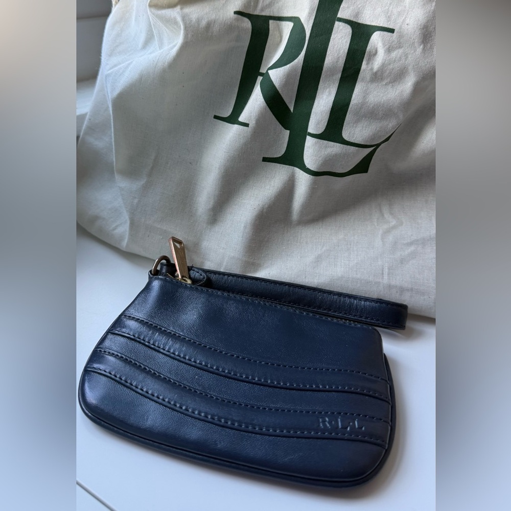 💖 Navy Ralph Lauren Lauren Small Leather Wristlet
